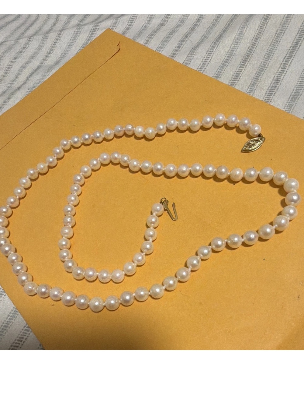 Classic Pearl Necklace and Bracelet Set - White Pearls With 14k Gold Closure